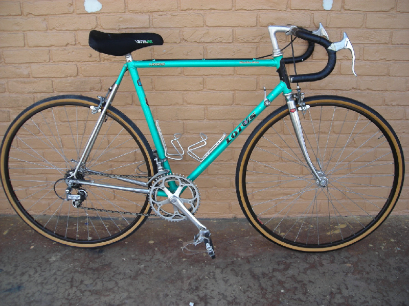 1987 Lotus Legend in Emerald Green