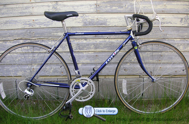 1987 Lotus Excelle Sport Series in Electric Blue