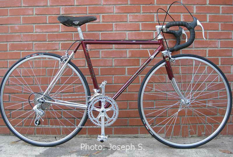 1983 Lotus Classique in Burgundy 1983 Lotus Classique in Burgundy